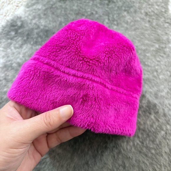 The North Face Beanie - Picture 8 of 14